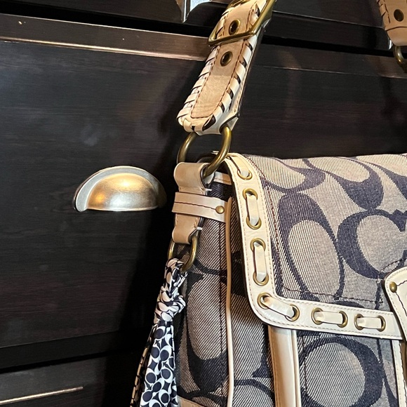 AUTHENTIC COACH RESORT DENIM HANDBAG - Picture 8 of 15